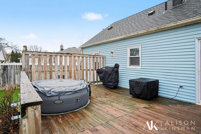 2329 Golden Street SW, Wyoming, MI 49519
