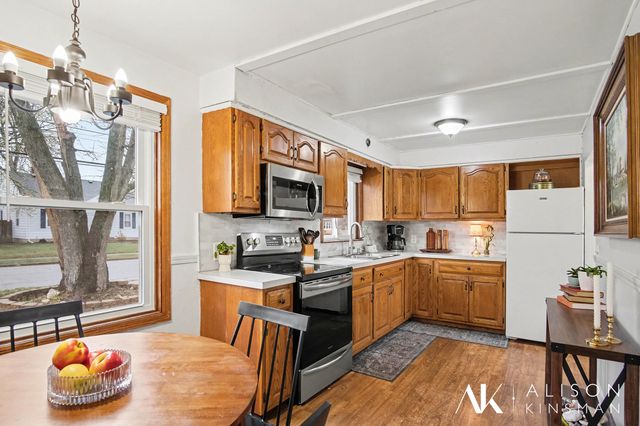 2329 Golden Street SW, Wyoming, MI 49519