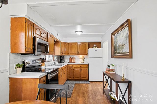 2329 Golden Street SW, Wyoming, MI 49519