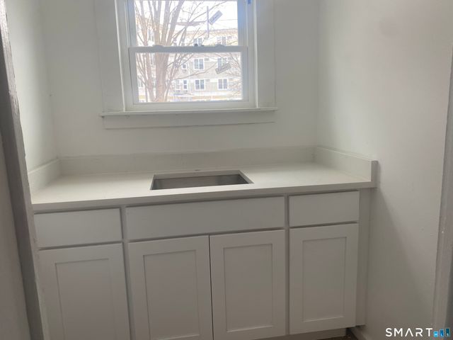 83 Winthrop Avenue, New Haven, CT 06519