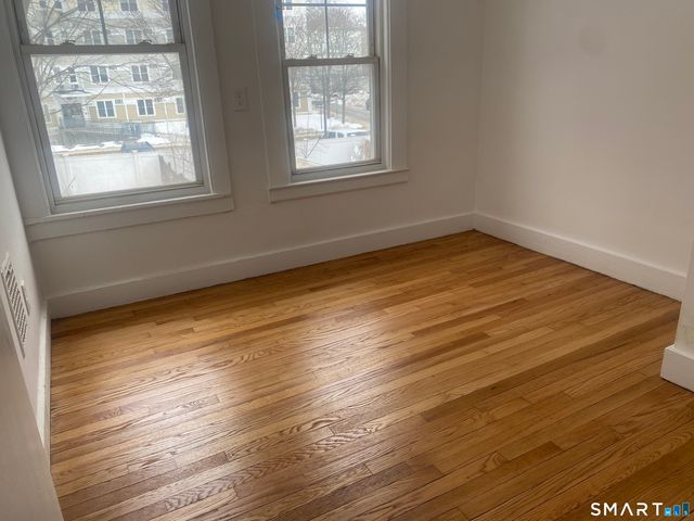 83 Winthrop Avenue, New Haven, CT 06519