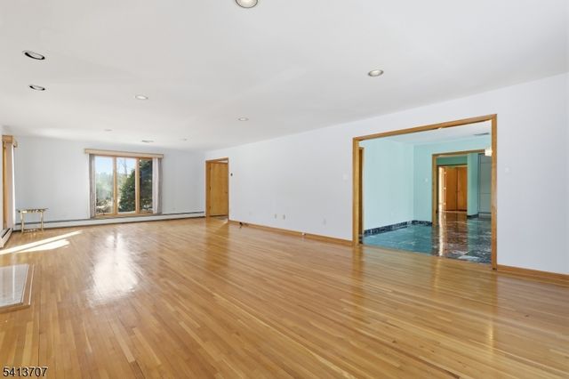 32 Sylvan Dr, Montville Twp., NJ 07058