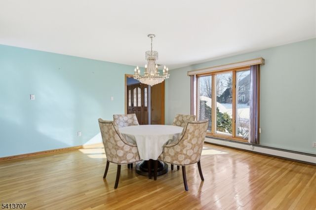 32 Sylvan Dr, Montville Twp., NJ 07058