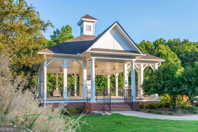 504 Blossom Way, Woodstock, GA 30188