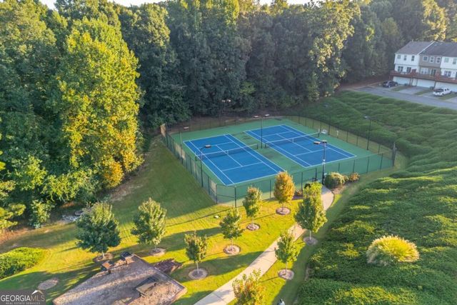 504 Blossom Way, Woodstock, GA 30188