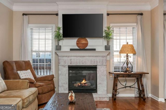 504 Blossom Way, Woodstock, GA 30188