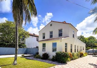 910 NE 2nd Avenue, Delray Beach, FL 33444