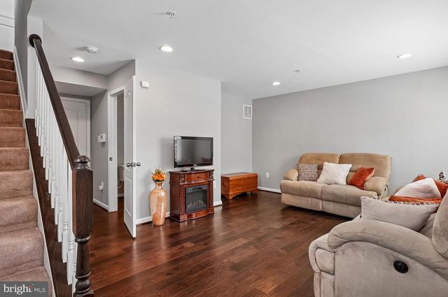 7105 RIVER BIRCH DR, Hanover, MD 21076