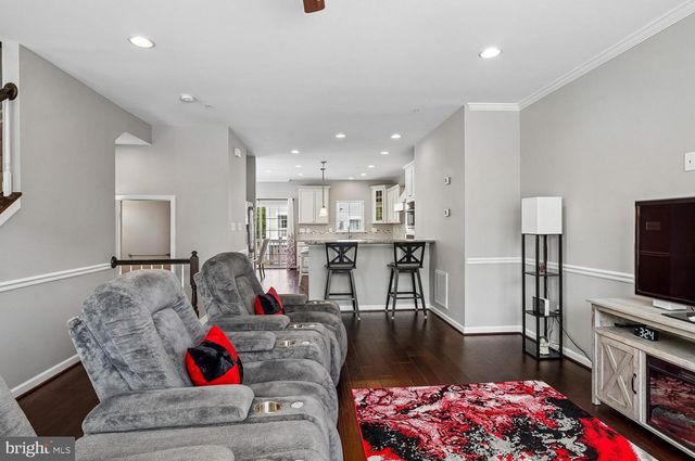 7105 RIVER BIRCH DR, Hanover, MD 21076