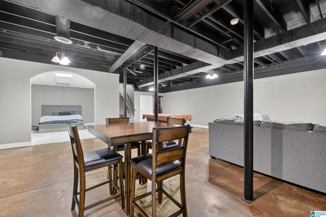 926 DEBLYN CIRCLE, Moody, AL 35004
