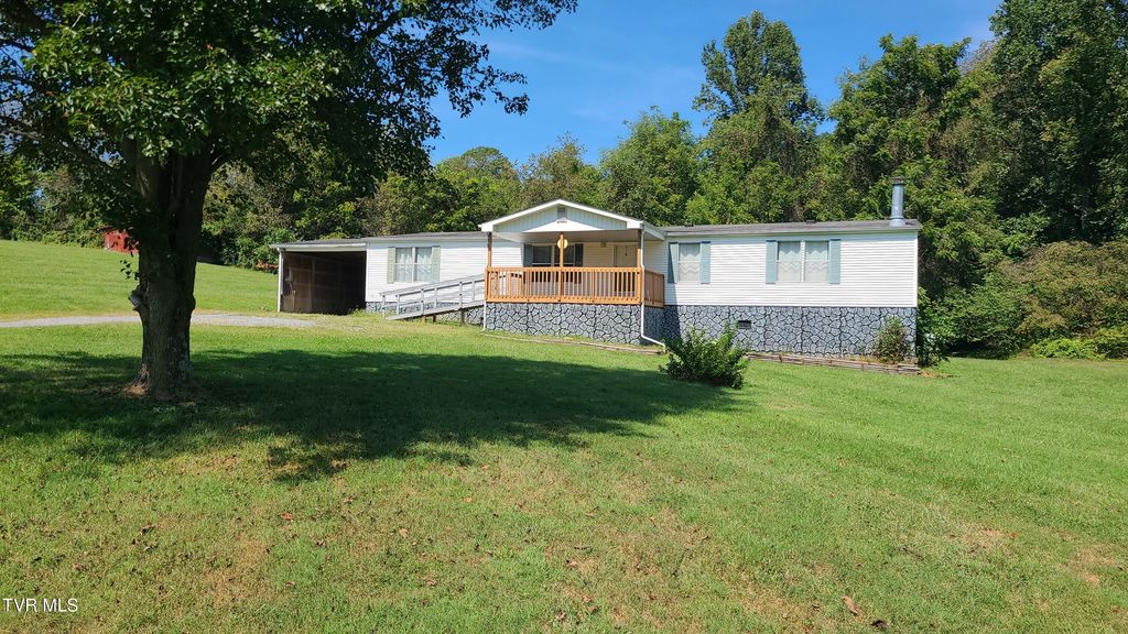 1565 Silver Grove Road, Bluff City, TN 37618
