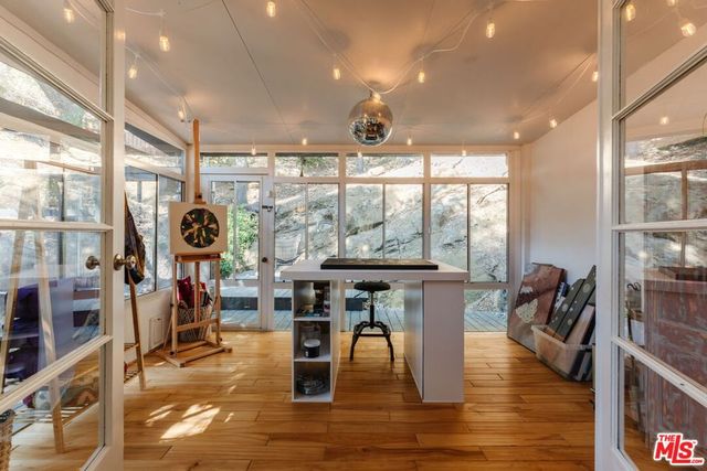 1385 Oakwood Drive, Topanga, CA 90290