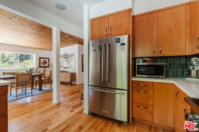 1385 Oakwood Drive, Topanga, CA 90290