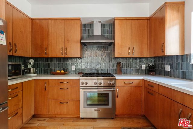 1385 Oakwood Drive, Topanga, CA 90290