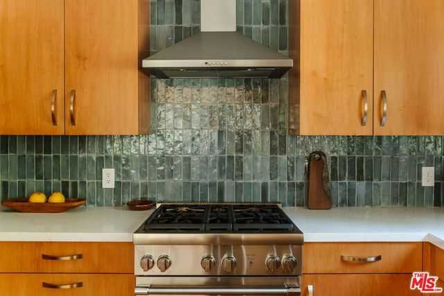 1385 Oakwood Drive, Topanga, CA 90290