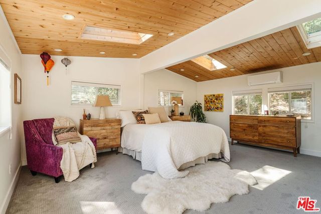 1385 Oakwood Drive, Topanga, CA 90290
