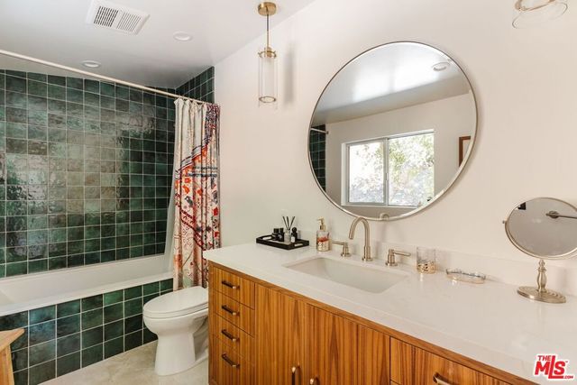 1385 Oakwood Drive, Topanga, CA 90290