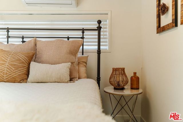 1385 Oakwood Drive, Topanga, CA 90290