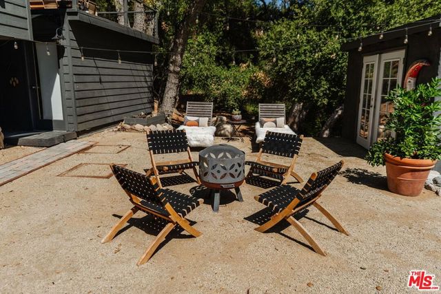 1385 Oakwood Drive, Topanga, CA 90290