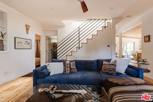 1385 Oakwood Drive, Topanga, CA 90290
