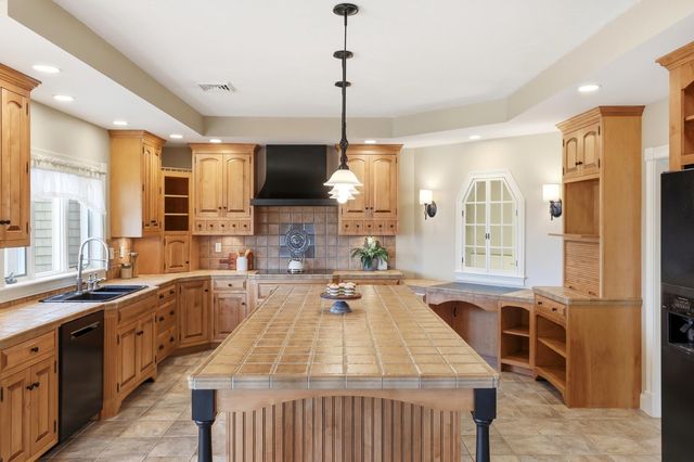 955 Catamount Road, Pittsfield, NH 03263