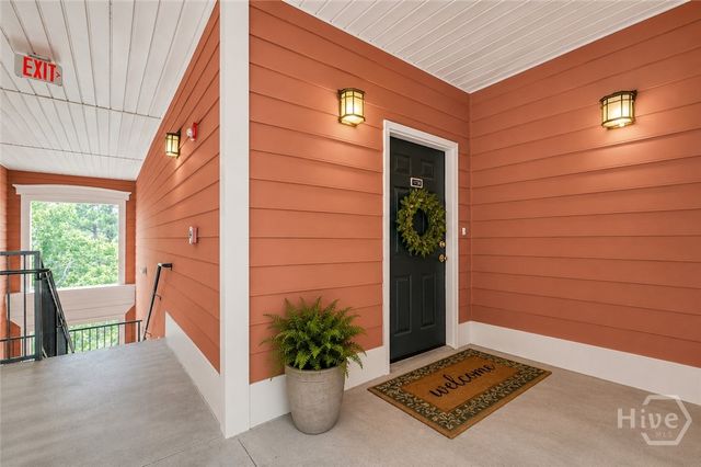 1738 Whitemarsh Way, Savannah, GA 31410