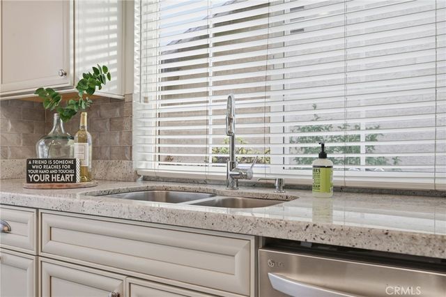 25868 Alegro, Valencia, CA 91355