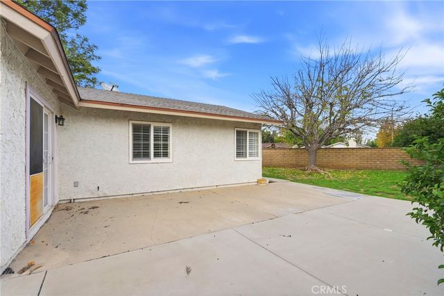 25868 Alegro, Valencia, CA 91355
