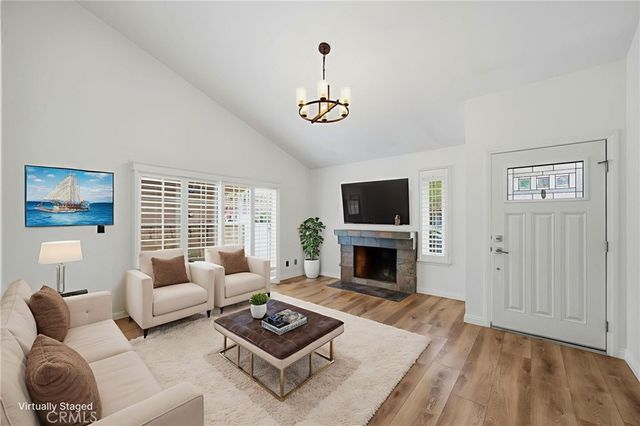 25868 Alegro, Valencia, CA 91355