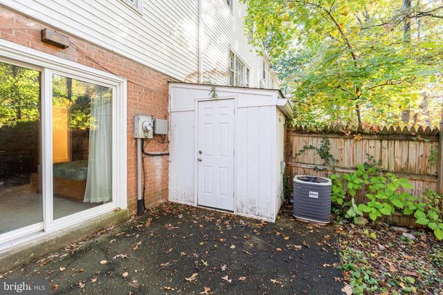 7779 TIVERTON DR, Springfield, VA 22152