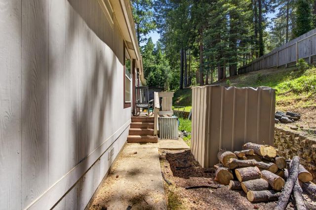 5666 Columbine Way, Pollock Pines, CA 95726