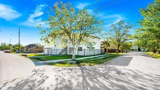 1301 Diez Street D, Houston, TX 77023