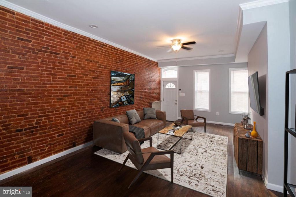 745 DOLPHIN ST, Baltimore, MD 21217