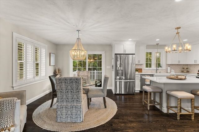 32 Pocksha Dr, Middleboro, MA 02346