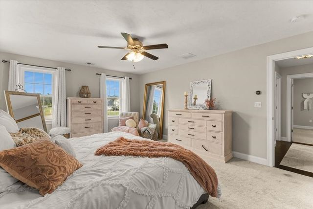 32 Pocksha Dr, Middleboro, MA 02346