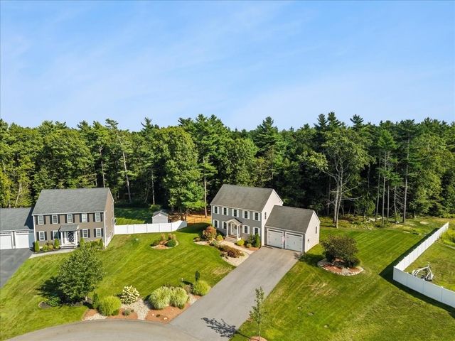 32 Pocksha Dr, Middleboro, MA 02346