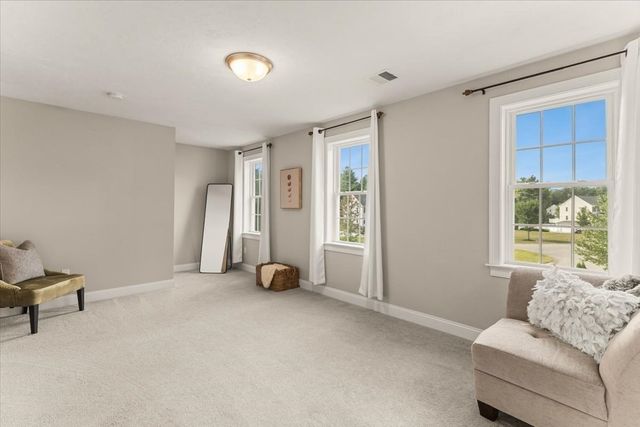 32 Pocksha Dr, Middleboro, MA 02346