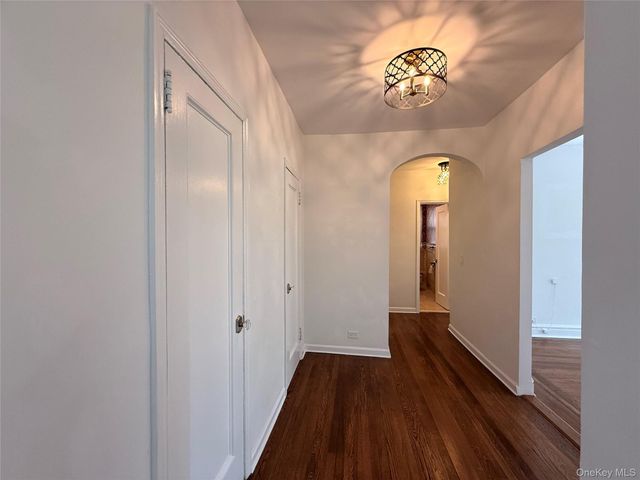 143 Garth Road 3L, Scarsdale, NY 10583