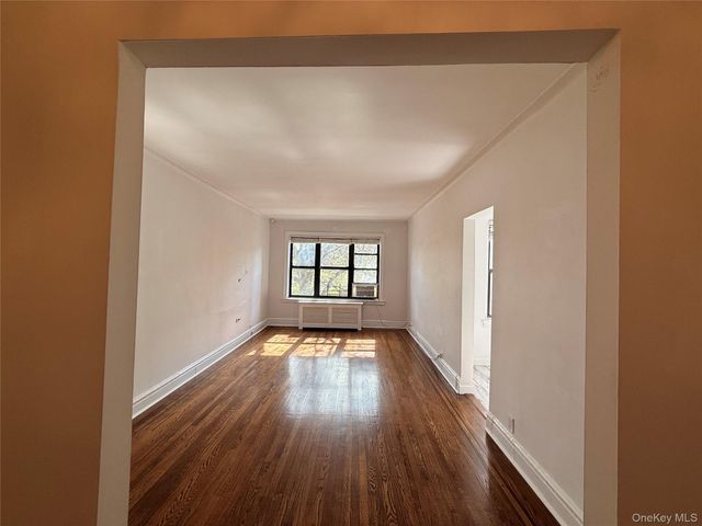 143 Garth Road 3L, Scarsdale, NY 10583