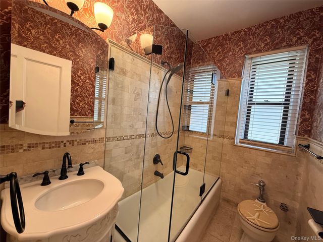 143 Garth Road 3L, Scarsdale, NY 10583