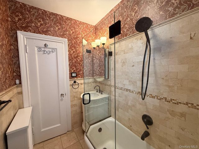 143 Garth Road 3L, Scarsdale, NY 10583