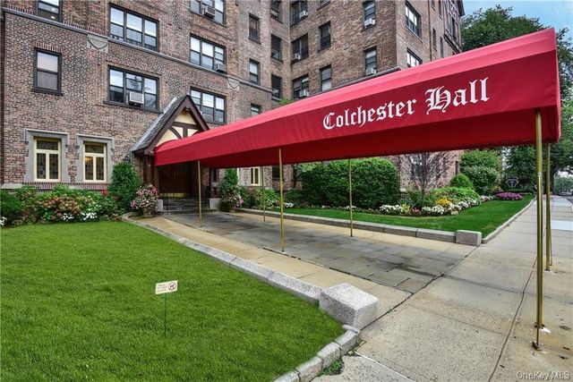 143 Garth Road 3L, Scarsdale, NY 10583