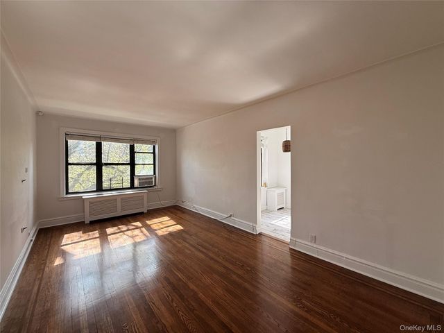 143 Garth Road 3L, Scarsdale, NY 10583