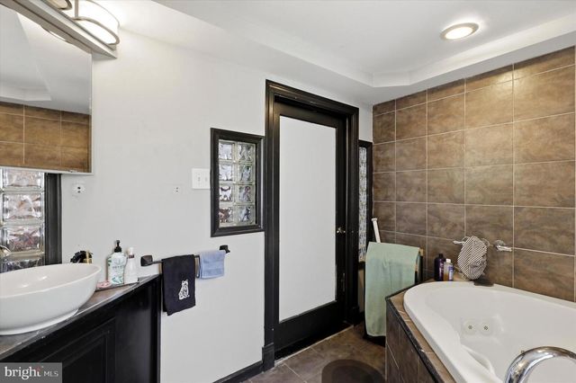 2202 SWEDE RD, East Norriton, PA 19401