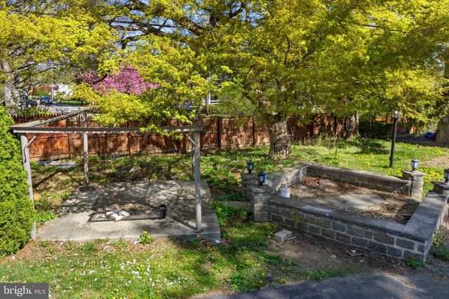 2202 SWEDE RD, East Norriton, PA 19401