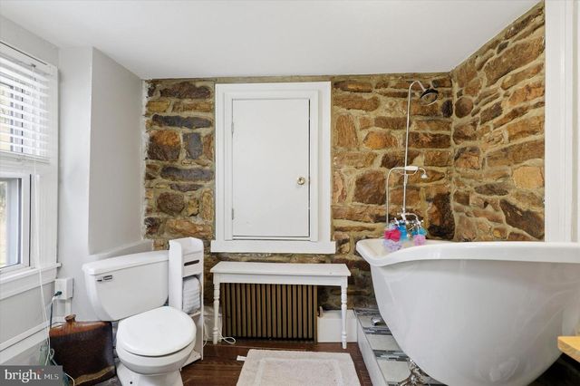 2202 SWEDE RD, East Norriton, PA 19401