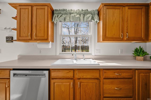 966 Tealwood Lane, South Bend, IN 46614