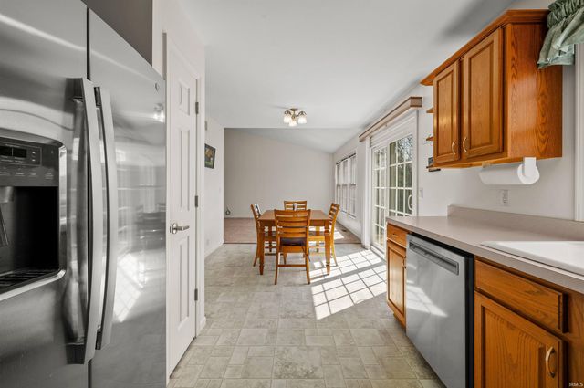 966 Tealwood Lane, South Bend, IN 46614