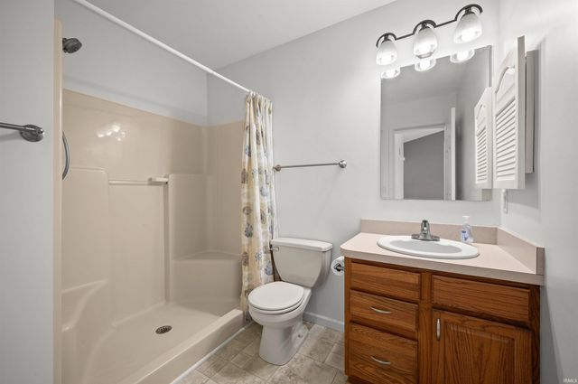 966 Tealwood Lane, South Bend, IN 46614