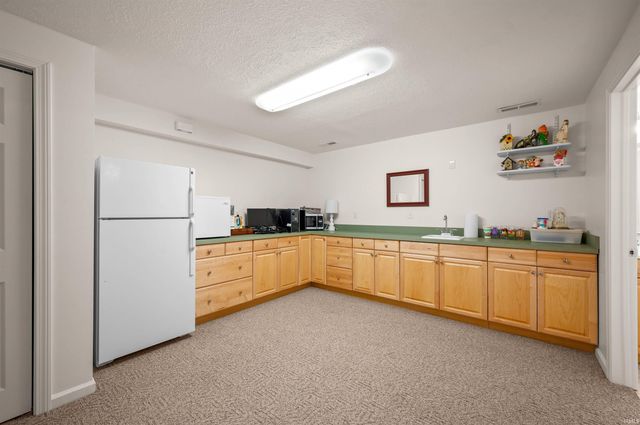 966 Tealwood Lane, South Bend, IN 46614